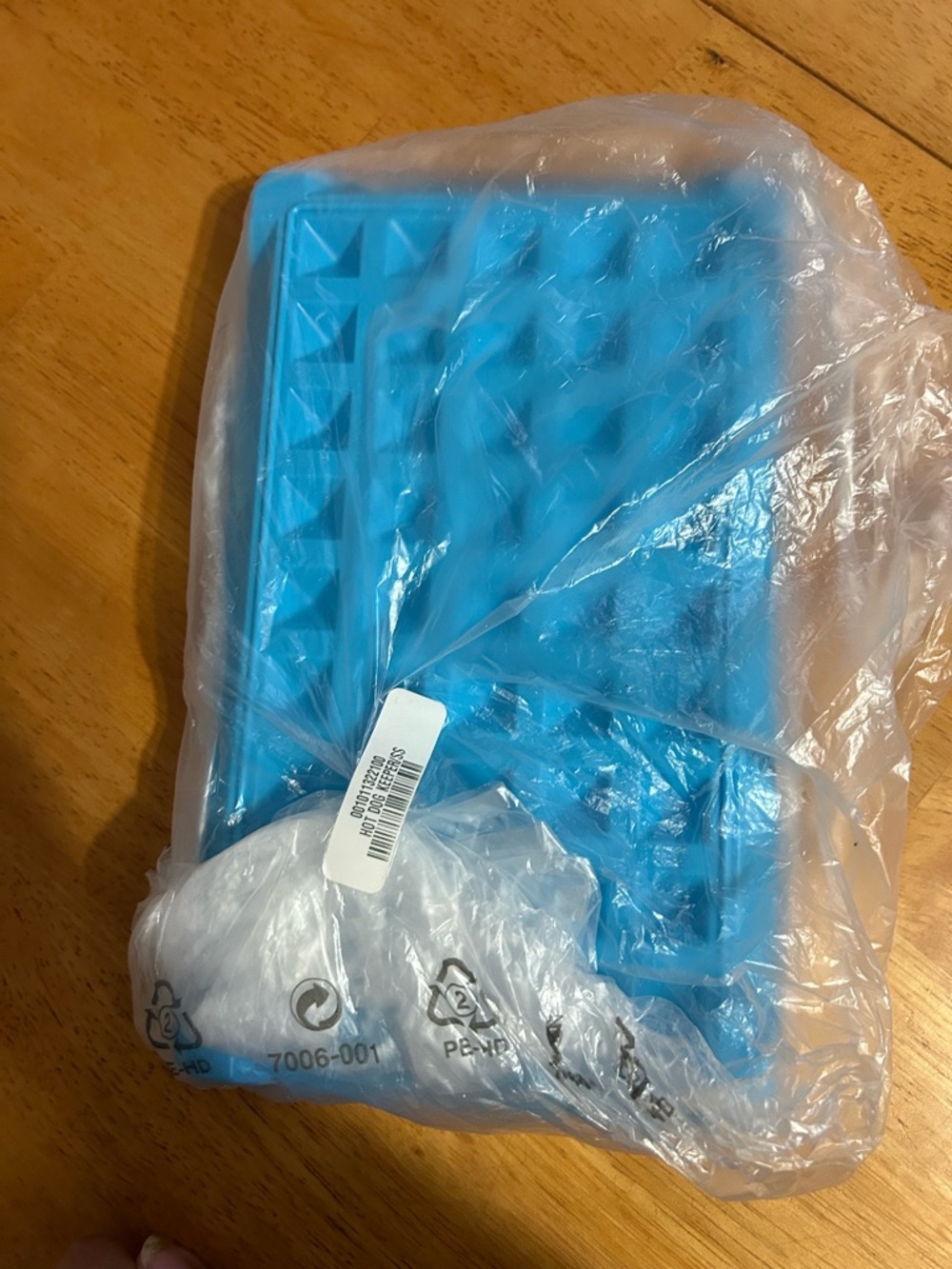 Tupperware Hotdog Keeper
